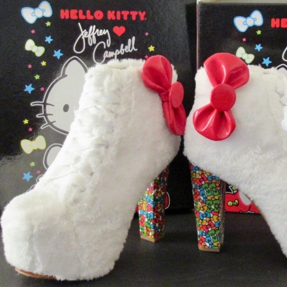 New Jeffrey Campbell HELLO KITTY Fake Fur Booties - Picture 6 of 8